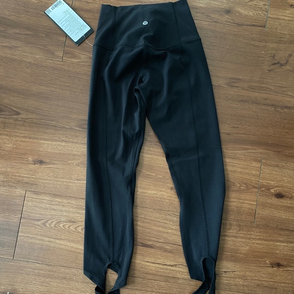 Lululemon Align HR Crop 21" *Love Knot - Picture 2 of 4